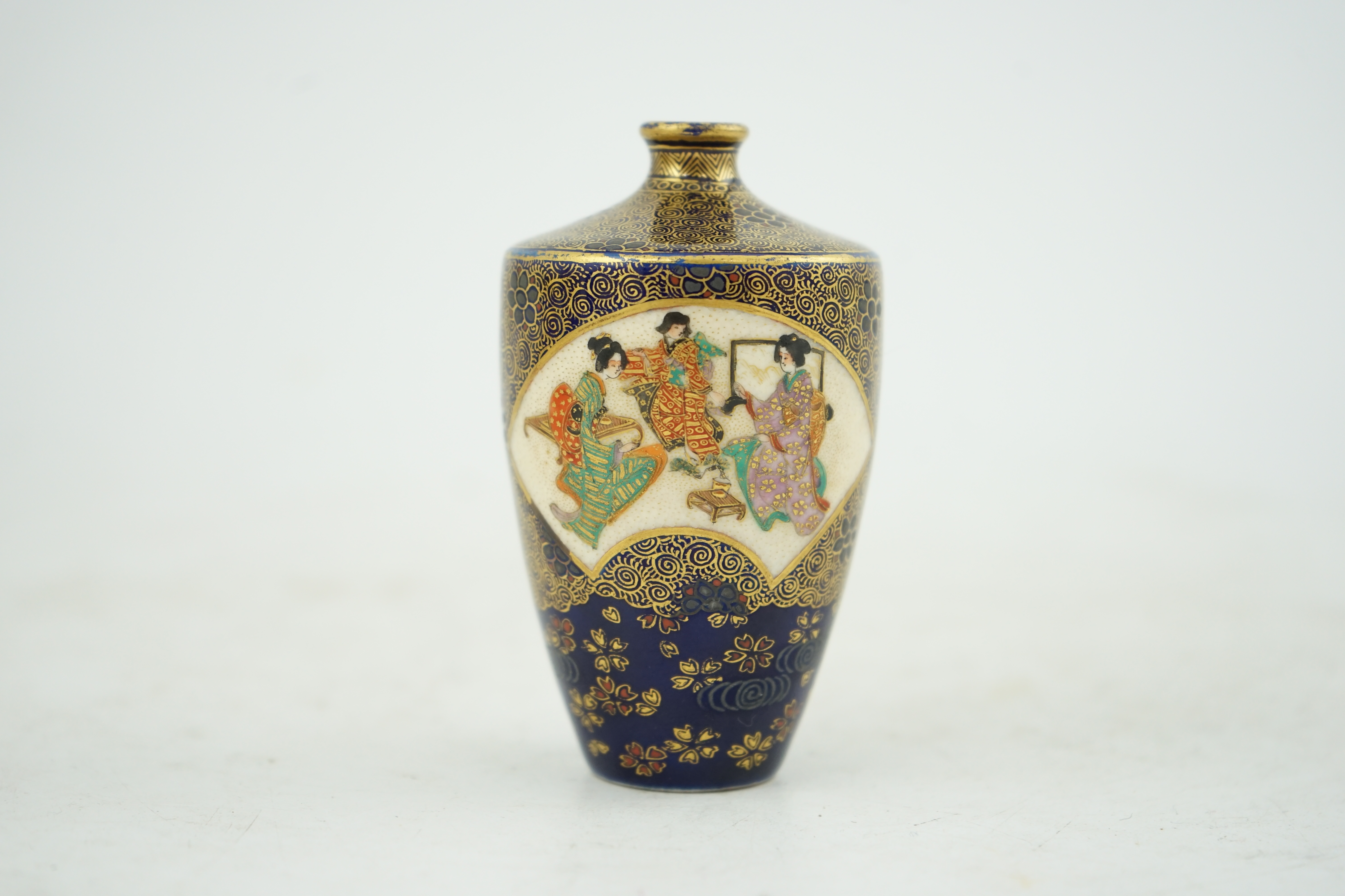 A Japanese Satsuma miniature vase, by Kinkozan, Meiji period